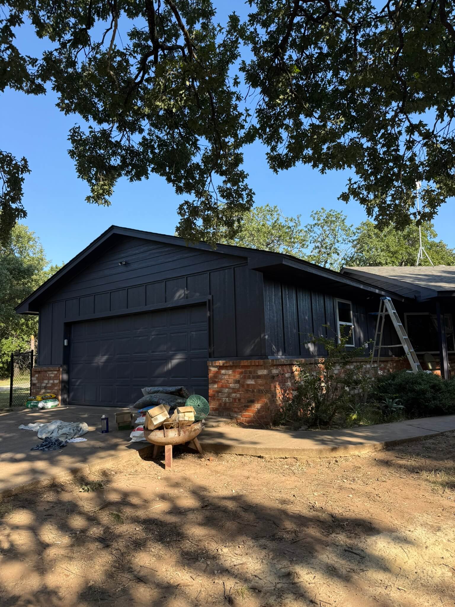 Exterior painting project in Edmond Oklahoma by F&M Paint
